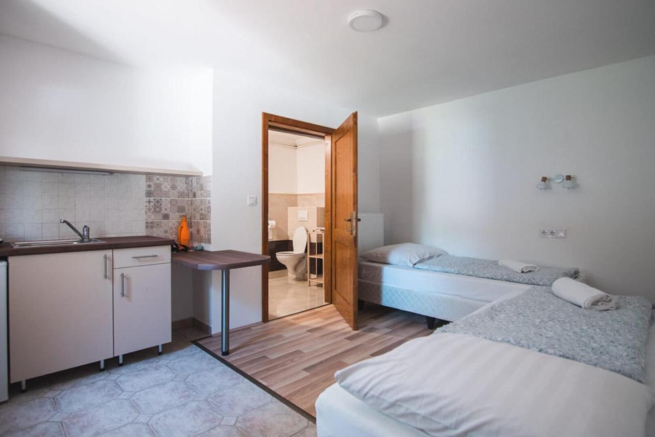 أورفو Natura Panzio&Apartmanhaz المظهر الخارجي الصورة